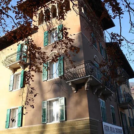 Garni Waiz 3* Roncegno