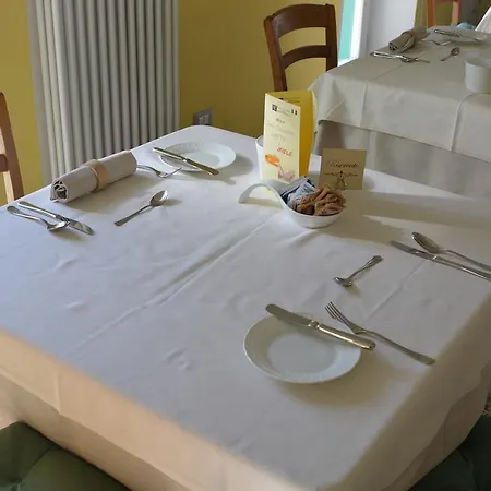 Aparthotel Garni Waiz 3*